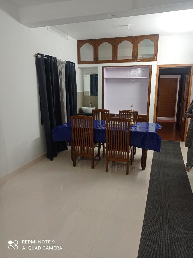 Fab House Apartment Thekkady Exterior photo